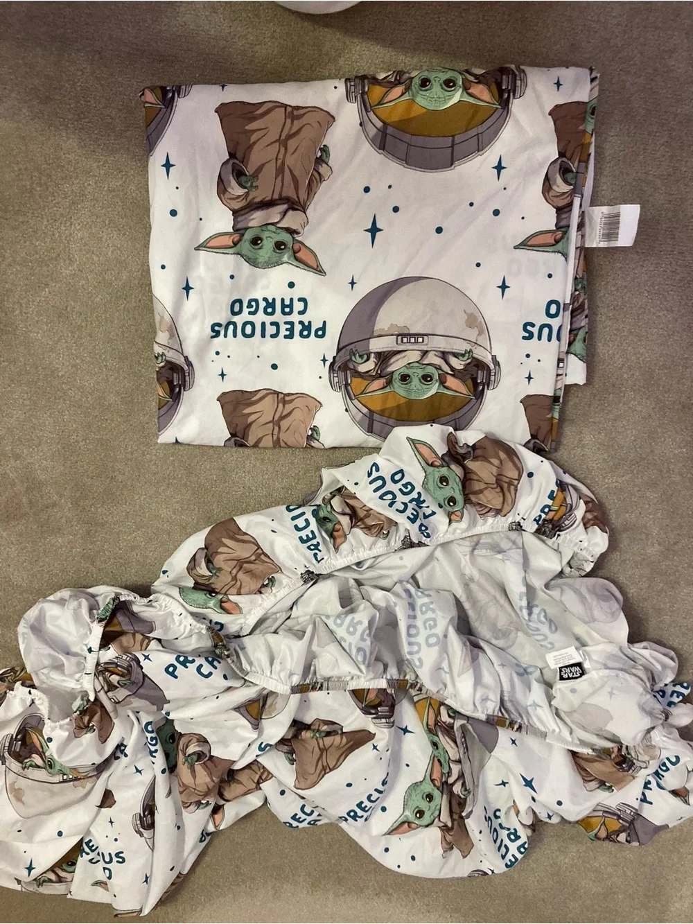 Star Wars Baby Yoda Comforter Cover in White and Sage Green